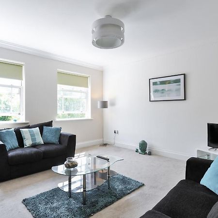 Kvm - Jubilee Mansions Apartment By Kvm Stays Peterborough Buitenkant foto