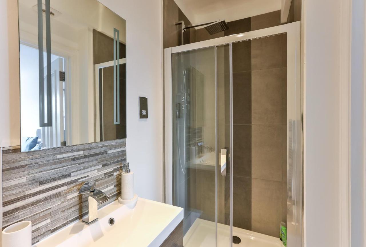 Kvm - Jubilee Mansions Apartment By Kvm Stays Peterborough Buitenkant foto